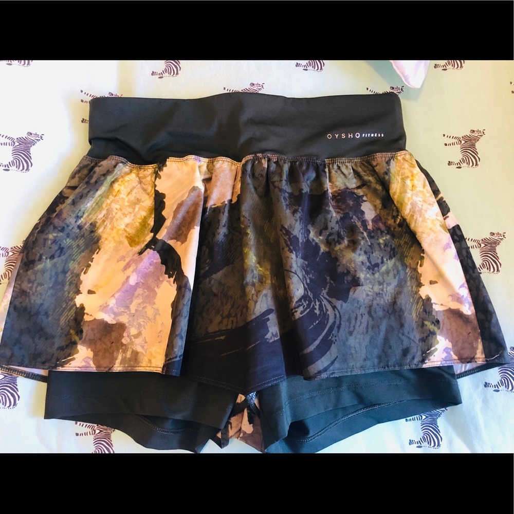 Oysho fitness shorts with compression waist size S